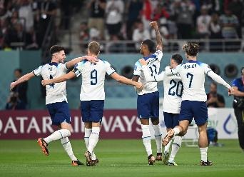 意大利vs挪威：雷特吉PK哈兰德；洛卡特利、弗拉泰西首发